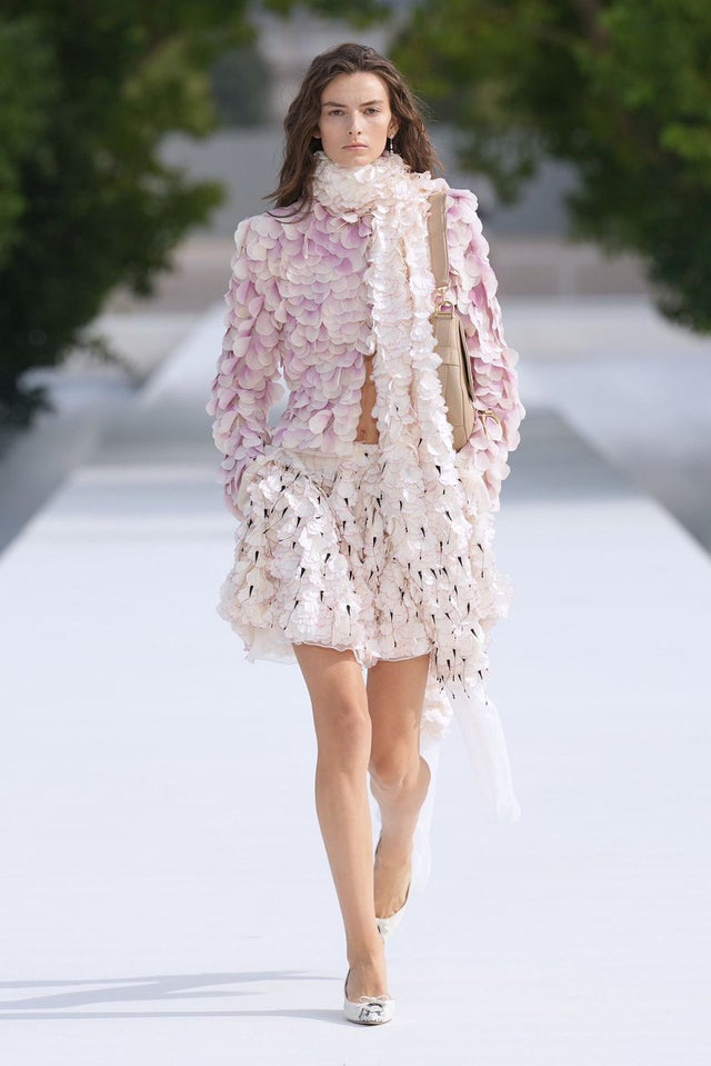 Jonathan Anderson’s Dior Spring 2027: What the Lightness Really Means for American Women